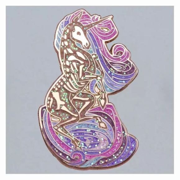 Unicorn skeleton enamel pin gold rainbow metal - Picture 3 of 3
